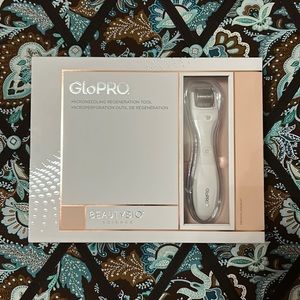 GloPro Microneedling Regeneration Tool